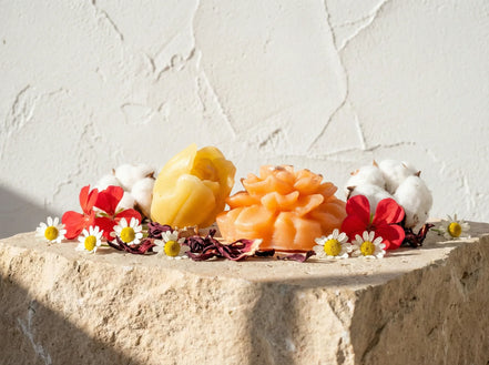 Bougie Artisanale Camomille & Géranium - Cocooning Sacré - Essences Agape 2771081