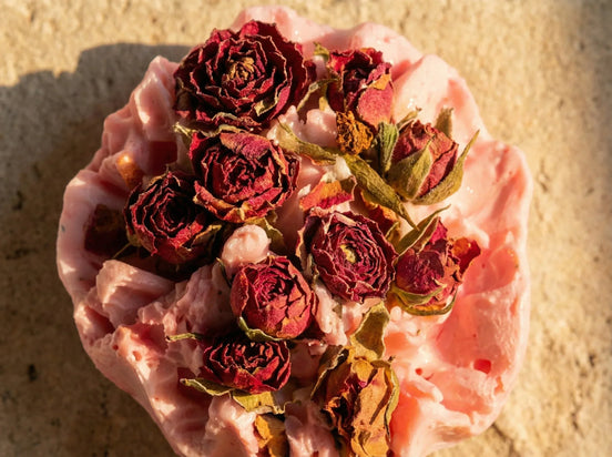 Bougie Artisanale Rose & Hibiscus - Amour & Tendresse - Essences Agape 42149008