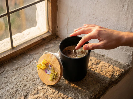 Bougie Artisanale Santal - Ancrage Profond & Sérénité - Essences Agape 52939192