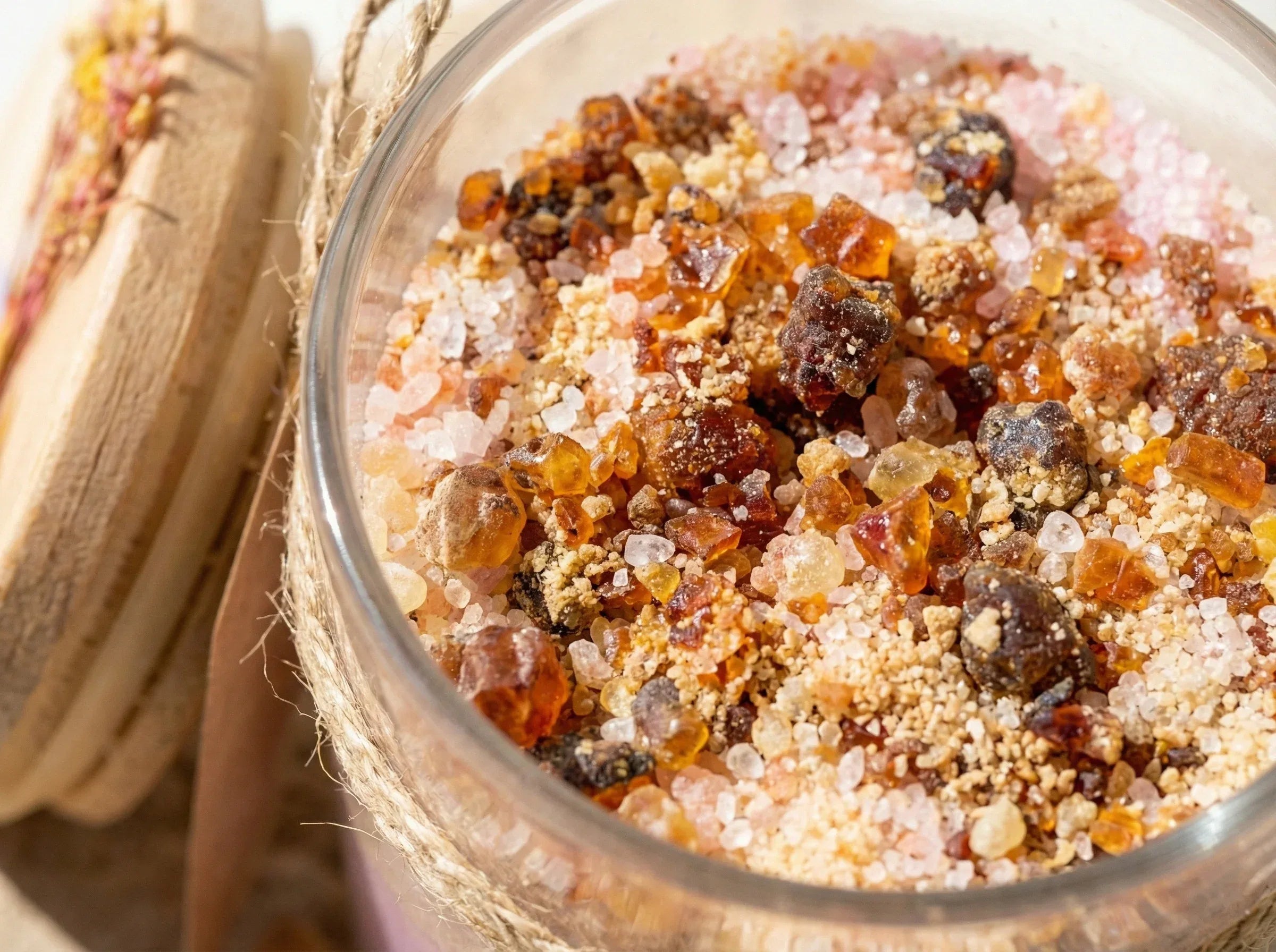 Bougie Artisanale de sable Myrrhe & Ambre - Ancrage & Méditation - Essences Agape 24649381