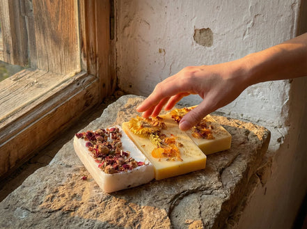 Bougie Double Mèche Musc & Rose - Générosité & Paix - Essences Agape 46878894