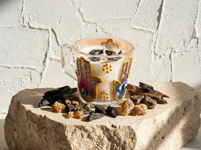 Bougie Main de Fatima Oud & Louban - Prière & Sagesse Antique - Essences Agape 27192087