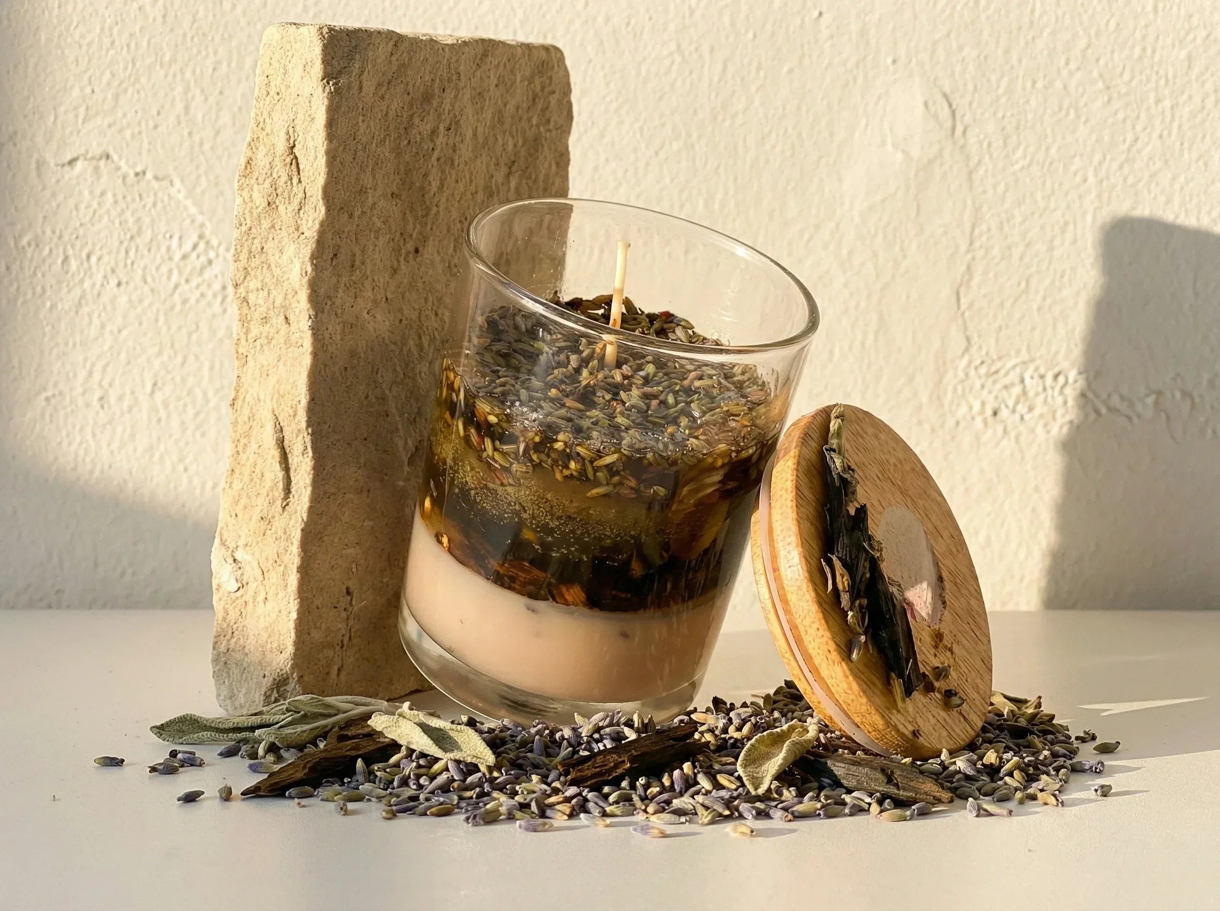 Bougie de Protection Oud & Sauge - Purification Royale - Essences Agape 29243628