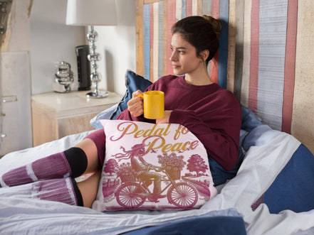 Coussin peace and love, housse salon méditation religieux, carré - Essences Agape 29140637