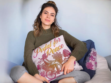 Coussin peace and love, housse salon méditation religieux, carré - Essences Agape 73078699