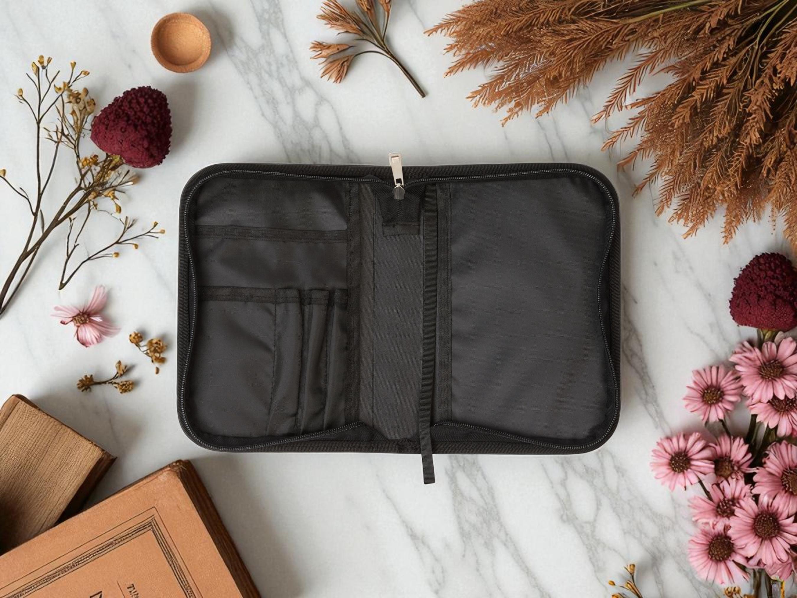 Couverture de Bible chrétienne personnalisée, étui prière jésus, sacré - Essences Agape 20625718