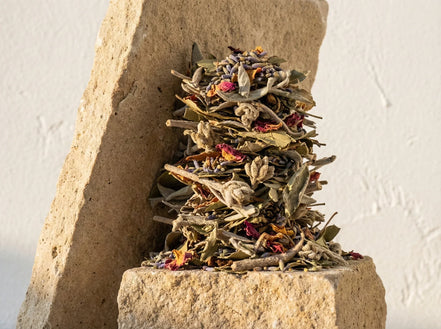 Encens de Protection Herbes & Résines - Bouclier & Pureté Maison Or - Essences Agape 93110407