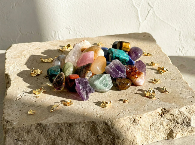 Pierre naturelle aléatoire - Trésor minéral & Découverte - Essences Agape 99191224