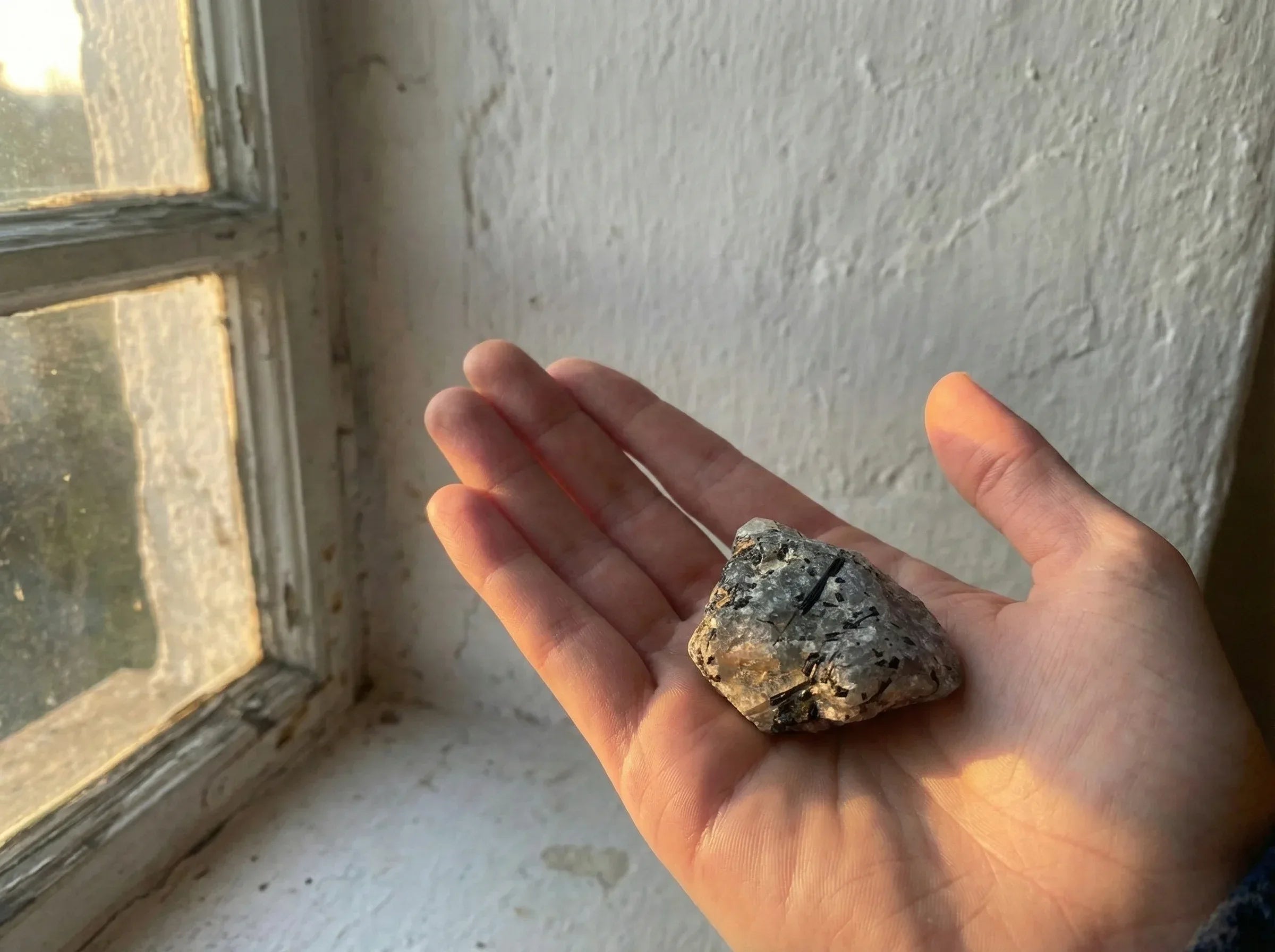 Pierres naturelles Tourmaline Noire - Bouclier & Ancrage Protecteur - Essences Agape 31986828