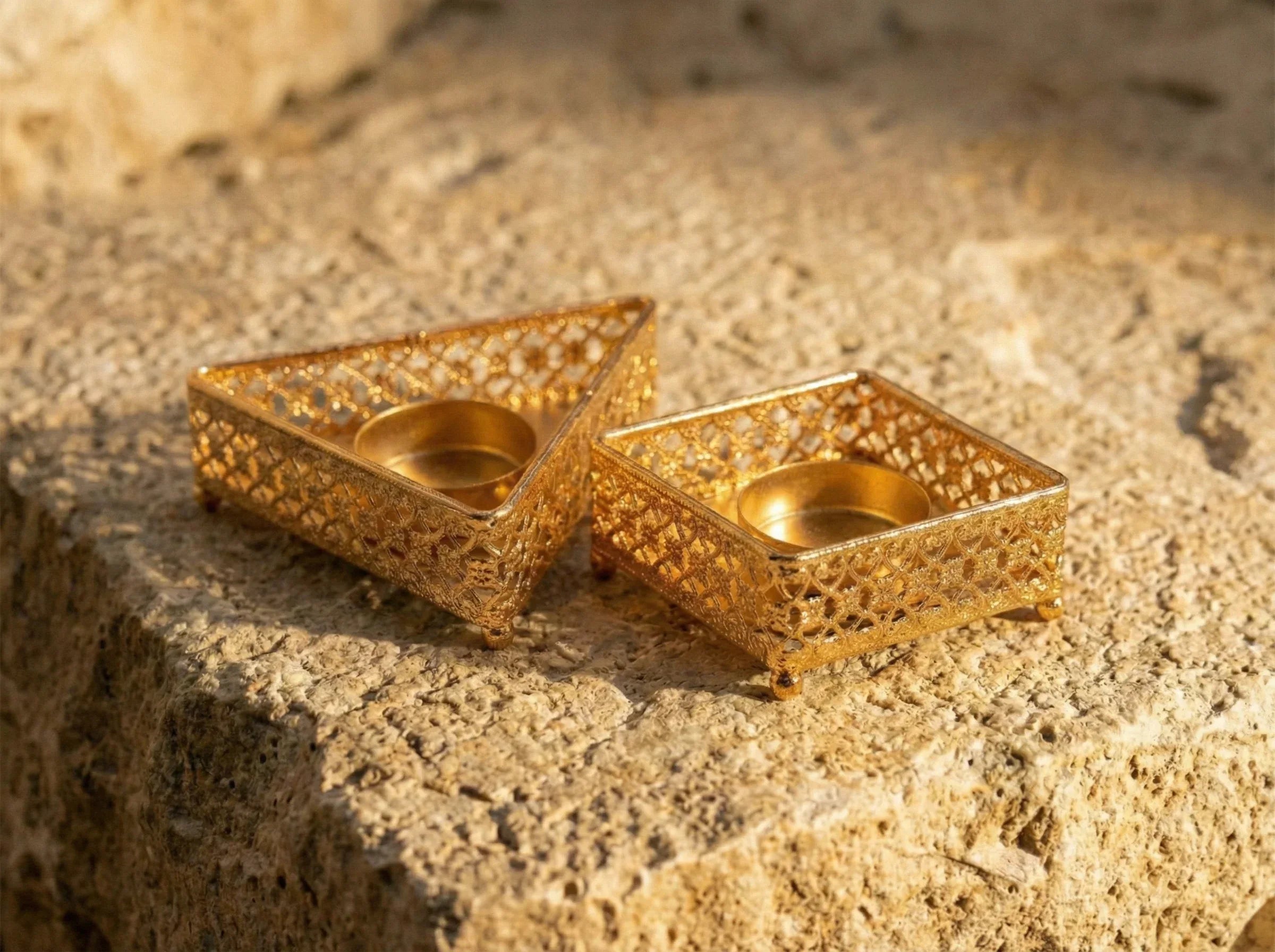 Porte bougie Géométrique Or Triangle - Structure & Lumière Infinie - Essences Agape 21072890