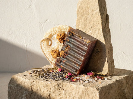 Savon artisanal bio Rose et sel - Harmonie, Tendresse et Beauté - Essences Agape 35637424