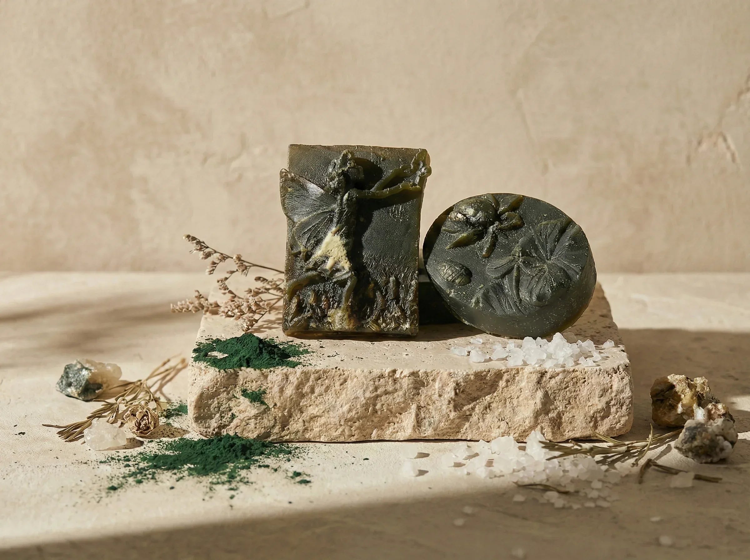 Savon fait maison Spiruline et sel - Vivacité et Ancrage Marin Pur - Essences Agape 35524278